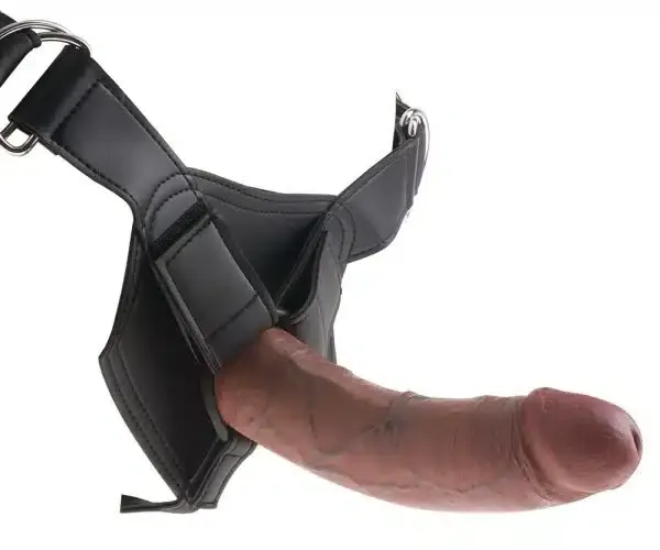 King Cock Strap-On 8Zoll - Verstellbarer Harness mit herausnehmbarem Dildo Hautfarben dunkel/Schwarz King Cock Strap-On 8Zoll - Verstellbarer Harness mit herausnehmbarem Dildo Hautfarben dunkel/Schwarz