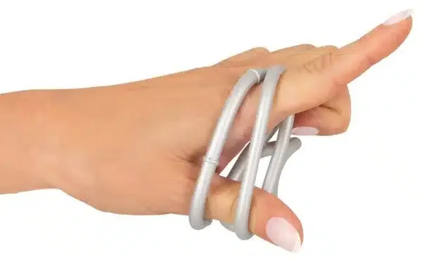 You2Toys Metallic Silicone Triple Ring - Perfekte Unterstützung für Penis und Hoden You2Toys Metallic Silicone Triple Ring - Perfekte Unterstützung für Penis und Hoden
