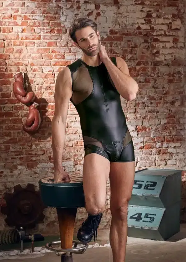 NEK Herren Kurzoverall mit sexy Netzeinsätzen - provokanter Style für wilde Nächte! S NEK Herren Kurzoverall mit sexy Netzeinsätzen - provokanter Style für wilde Nächte! S