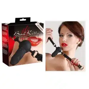 Bad Kitty Silikon Penisknebel, verstellbarer Riemen, 9,5 cm lang, Ø 3 cm Bad Kitty Silikon Penisknebel, verstellbarer Riemen, 9,5 cm lang, Ø 3 cm – Bild 4