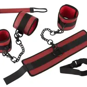 Bad Kitty Fesselset: Maske, Peitsche, Knebel, Hand- und Fußfesseln rot-schwarz Bad Kitty Fesselset: Maske, Peitsche, Knebel, Hand- und Fußfesseln rot-schwarz – Bild 2