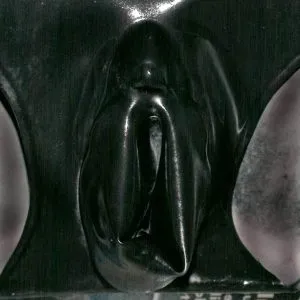 Late X Latex Slip - Schwarz, mit Vaginalschlauch L Late X Latex Slip - Schwarz, mit Vaginalschlauch L – Bild 5