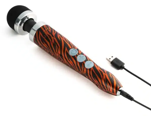DOXY Massager 3R: Handlicher Massagestab mit Power-Vibration Tiger