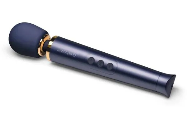 le Wand Petite Rosegold - Kompakter Massagestab für unterwegs Navy le Wand Petite Rosegold - Kompakter Massagestab für unterwegs Navy