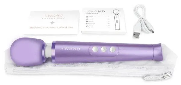 le Wand Petite Rosegold - Kompakter Massagestab für unterwegs Violett le Wand Petite Rosegold - Kompakter Massagestab für unterwegs Violett