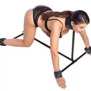 ZADO Bodenpranger - Einfache Montage, weich gepolsterte Leder-Fesseln unisize ZADO Bodenpranger - Einfache Montage, weich gepolsterte Leder-Fesseln unisize – Bild 6