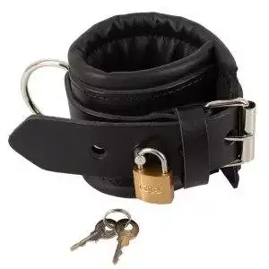 ZADO Leder-Handfesseln mit Schlössern - Schwarz ZADO Leder-Handfesseln mit Schlössern - Schwarz – Bild 8