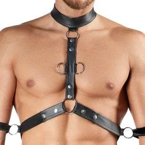 Svenjoyment BONDAGE Set - Harness Pants, Brust-Harness & Hand-/Armfesseln Svenjoyment BONDAGE Set: Harness-Pants, Brust-Harness, 4 Hand-/Armfesseln, Schwarz, Größe L – Det