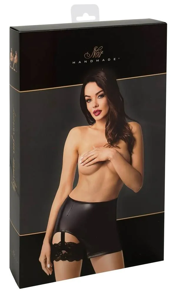 Noir Powerwetlook Minirock mit Straps in Schwarz – Verpackung Noir Powerwetlook Minirock mit Straps in Schwarz – Verpackung