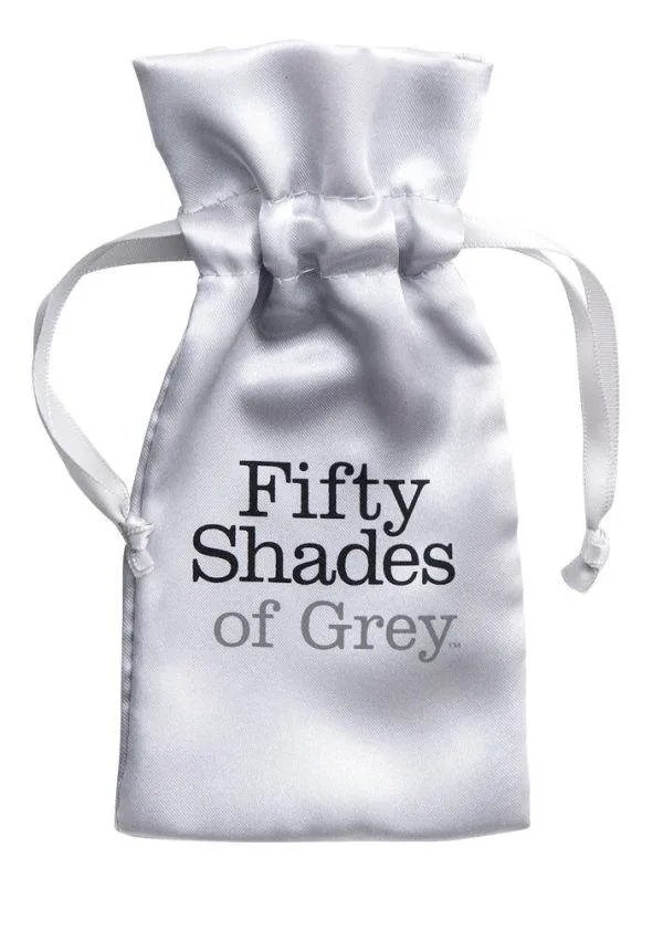 Fifty Shades of Grey Vibrierender Penisring, grau, Silikon, wasserdicht Fifty Shades of Grey Vibrierender Penisring, grau, Silikon, wasserdicht – Verpackung B