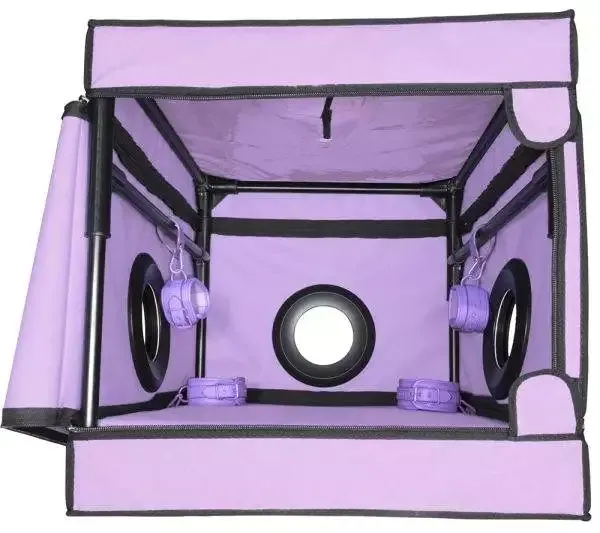 Secret Dome BDSM GloryHole-Kabine Secret Dome BDSM GloryHole-Kabine