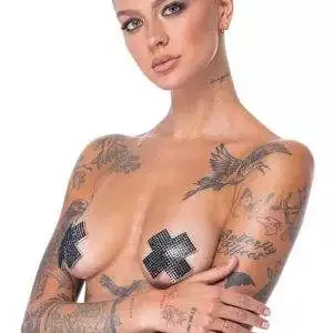 Cottelli ACCESSOIRES Nipple Sticker Cross, Schwarz Cottelli ACCESSOIRES Nipple Sticker Cross, Schwarz – Bild 3
